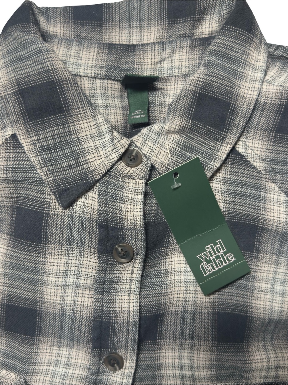wild fable Gray & White Plaid Button-Up Shirt - Picture 3 of 8